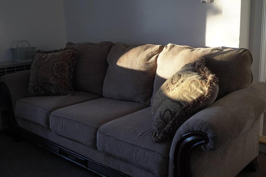 شقة تروي  في Queen Bed Beautiful Sunset W River View Fast Wifi المظهر الخارجي الصورة